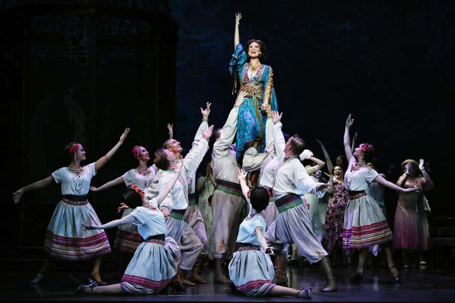 Sydney: The Merry Widow at the Sydney Opera House - Arriving at Joan Sutherland Theatre: where your night starts