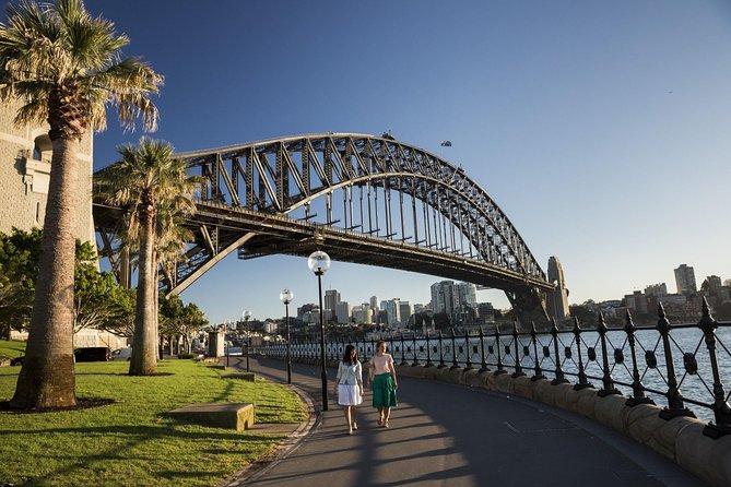 Sydney Uncovered Full-Day Private Tour - Milsons Point to Kirribilli: your harbor viewpoint warm-up