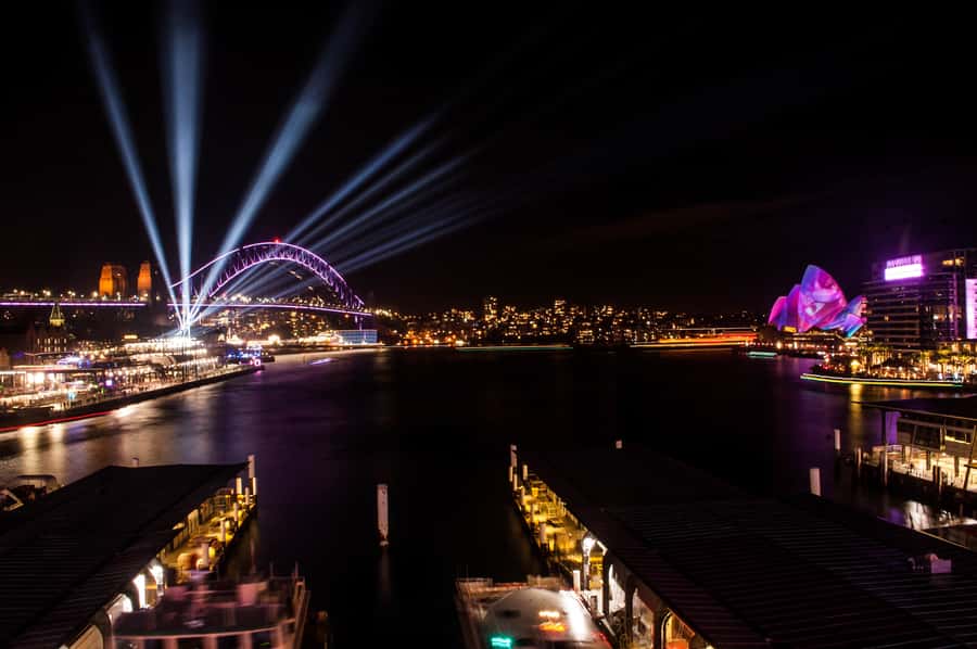 Sydney: Vivid Festival of Light Harbor Cruise with Dinner - Photo Stops Around Sydney Harbour’s Vivid Icons