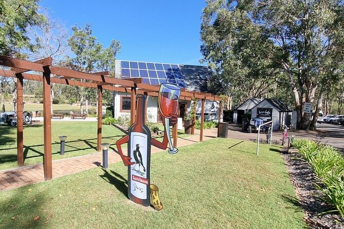 Sydney Wine Tours - Private Wine Tasting Tour to Hunter Valley - Beyond wine: chocolate, cheese, and how producers think