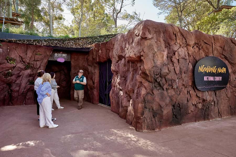 Taronga Zoo Sydney Wild Australia Experience - The working food-preparation kitchen: the practical side of animal care