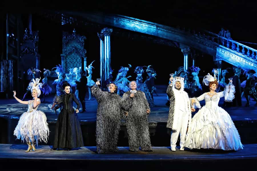 The Phantom of the Opera on Sydney Harbour Tickets - Quick hit checklist