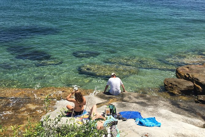 The Top Ten Hidden Harbour Beaches Tour with Jen - Jen’s guide style: small-group pace plus local stories