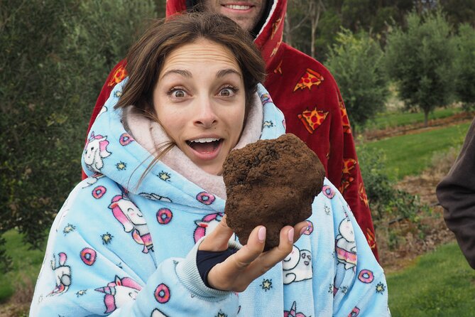 Truffle Hunt and Taste Experience in Oberon, NSW Australia - Back to warmth: more tastings plus a grading lesson