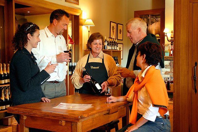 Waves Waterfalls and Wineries Full-Day Southern Highlands Private Tour - Tips so your day runs smooth (and you stay comfortable)