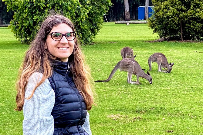 WILD Wombat and Kangaroo Day Tour, All Inclusive - Robertson Pie Shop lunch: a simple break that keeps the day moving