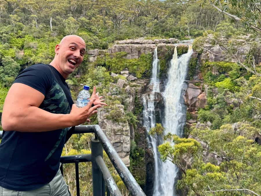 WILD Wombats and Kangaroo Experience, All Inclusive, Sydney - Budderoo National Park: walking, viewpoints, and wildlife on the move