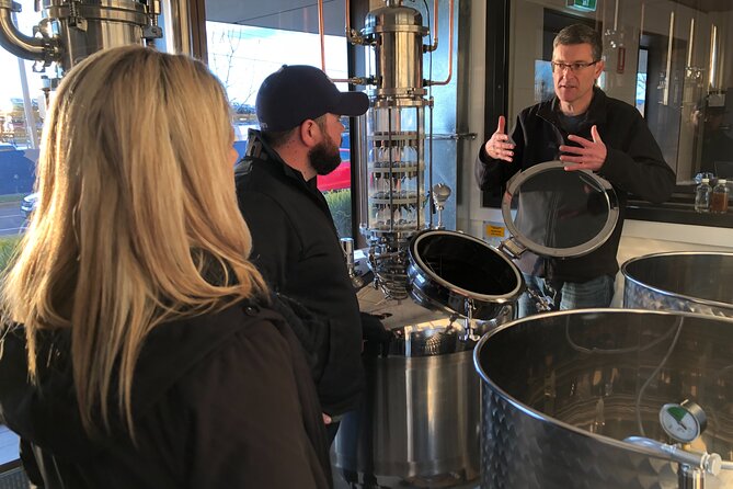 Wine, Beer & Spirits Discovery Tour of Sydney - Distillery time: spirits tasting and a gin-friendly finale